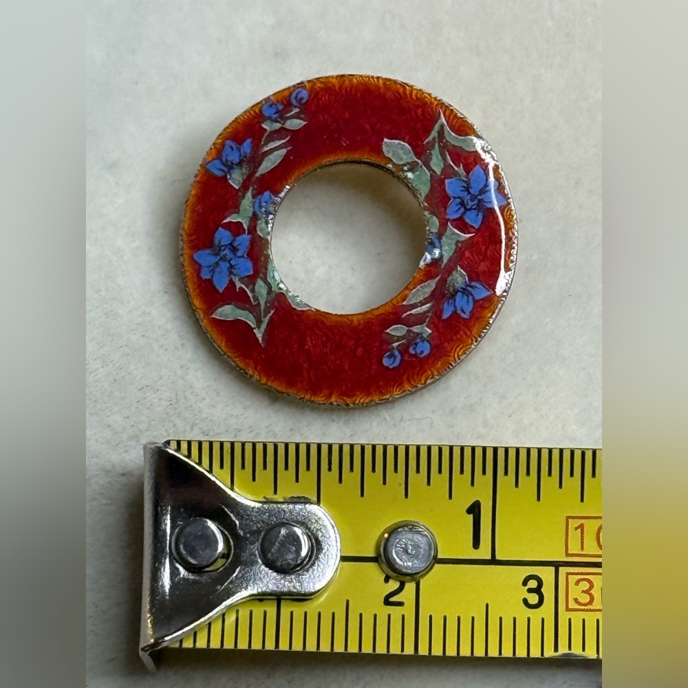 Vintage Guilloché Enamel Brooch Red Floral Round Circle Blue Flowers Art Style - Picture 4 of 6